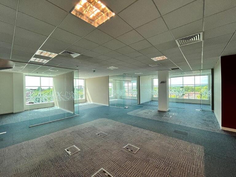 2 x Uxbridge Office Floors image 6