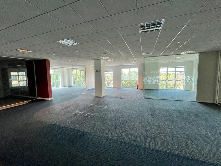 2 x Uxbridge Office Floors image 11