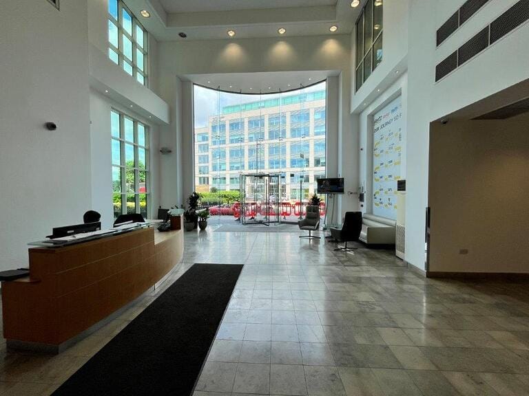 2 x Uxbridge Office Floors image 2