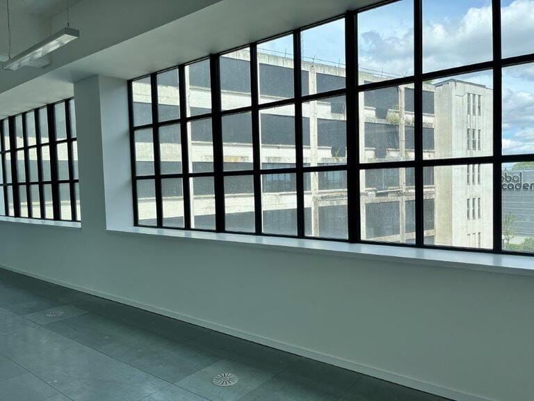 Vacant Office Building Hayes image 8