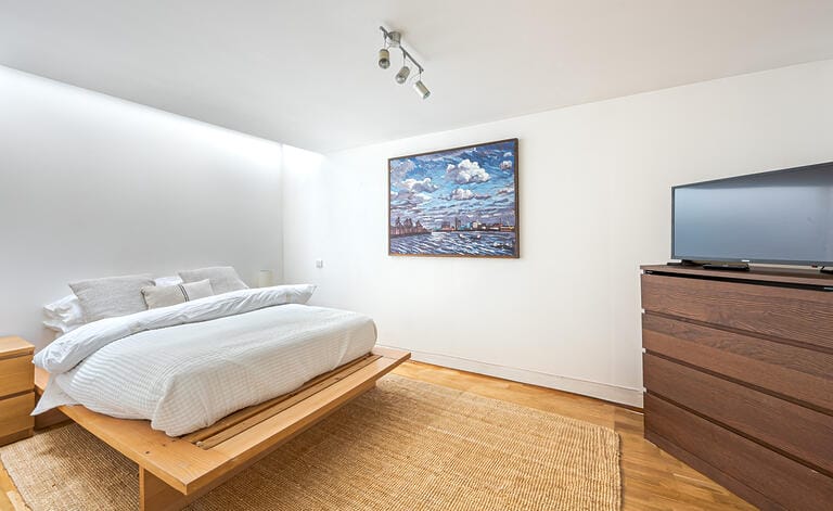 Four-Storey Home with Roof Terrace image 15