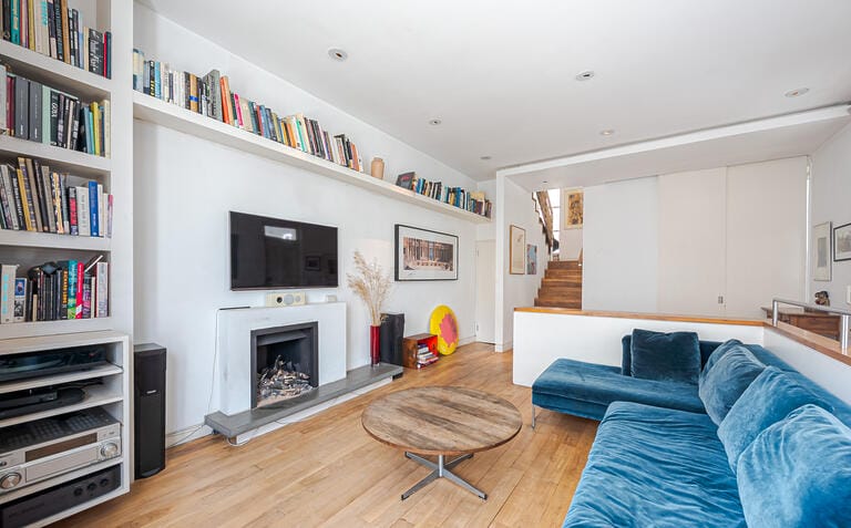 Four-Storey Home with Roof Terrace image 12