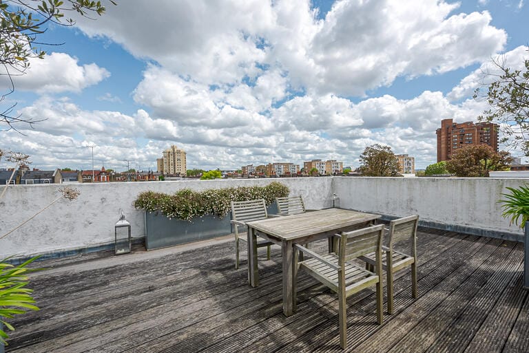 Four-Storey Home with Roof Terrace image 22