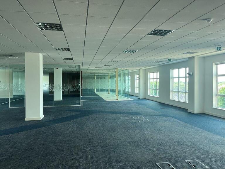 2 x Uxbridge Office Floors image 9