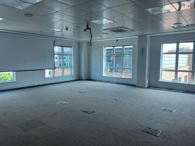 2 x Uxbridge Office Floors image 23
