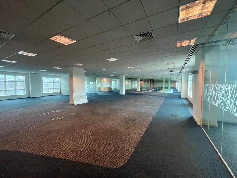 2 x Uxbridge Office Floors image 29