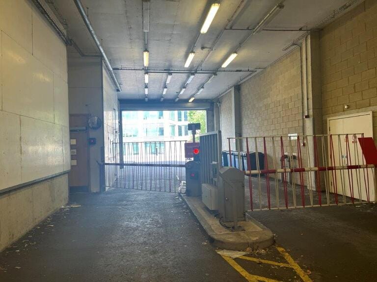 2 x Uxbridge Office Floors image 41