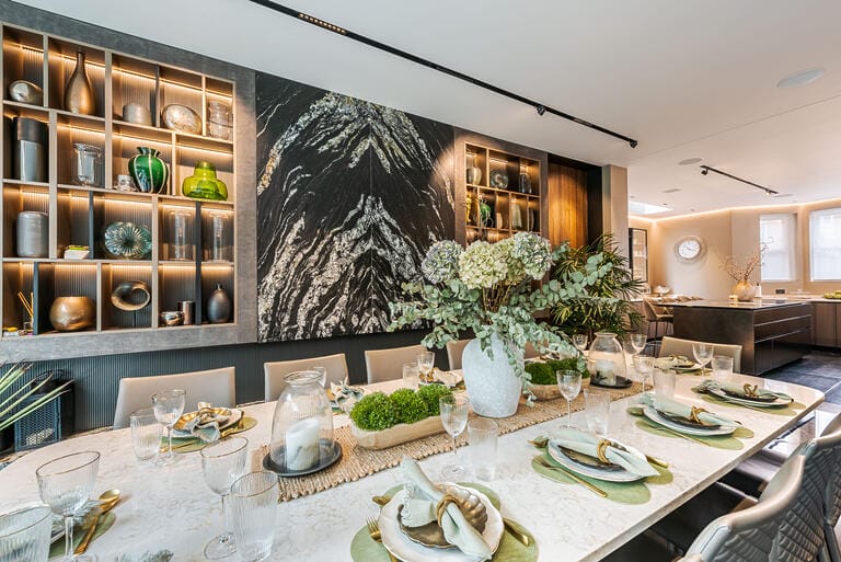 Luxurious Modern Detached Home in Clapham image 42