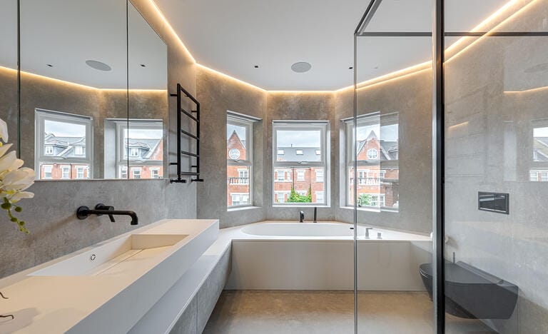 Luxurious Modern Detached Home in Clapham image 44