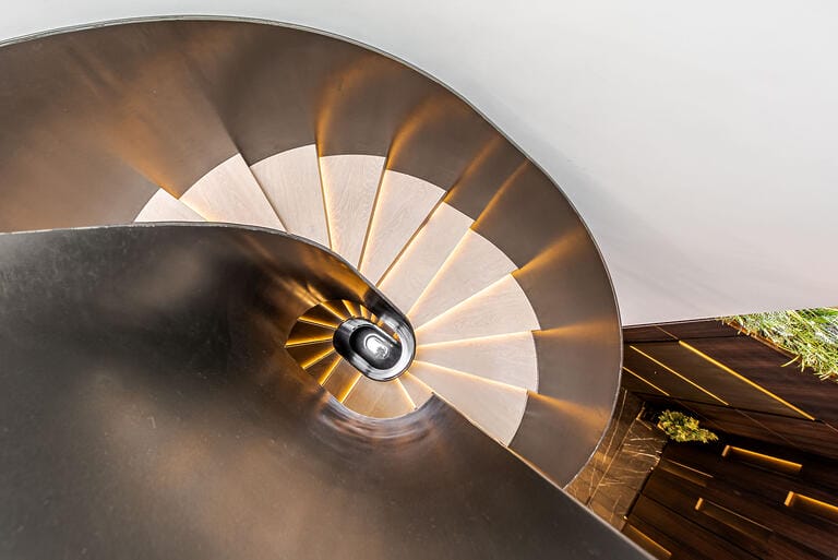 Luxurious Modern Detached Home in Clapham image 21