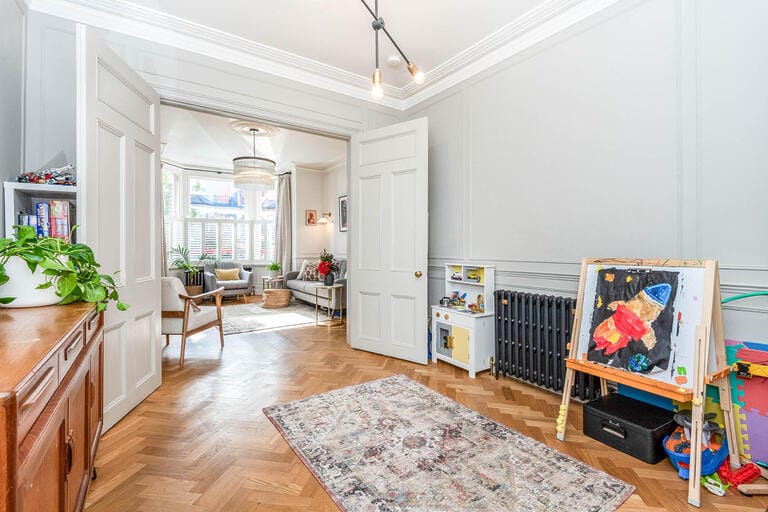 Edwardian Home in Muswell Hill image 8