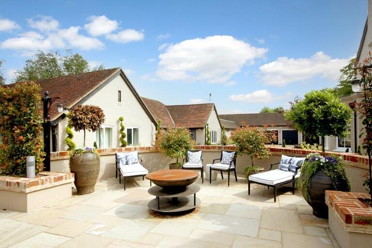English Countryside Residence image 26