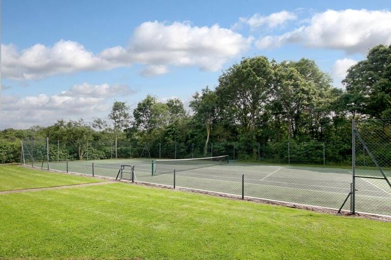 English Countryside Residence image 22