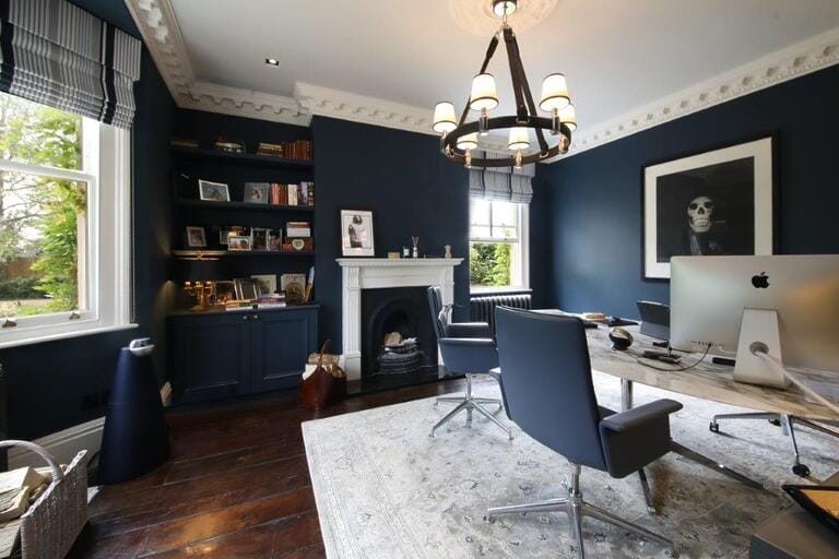 English Countryside Residence image 12