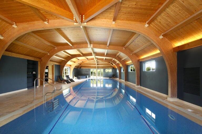 English Countryside Residence image 19