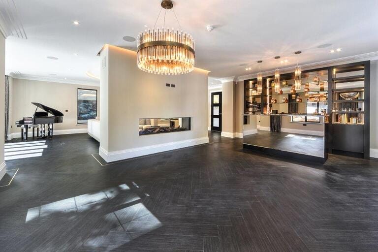 New Modern Family Home image 14