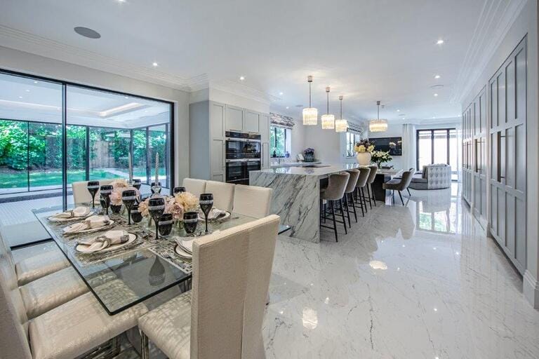 New Modern Family Home image 19