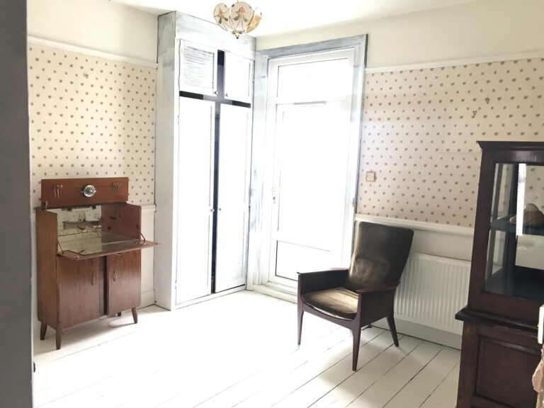 Dated Victorian Home image 18
