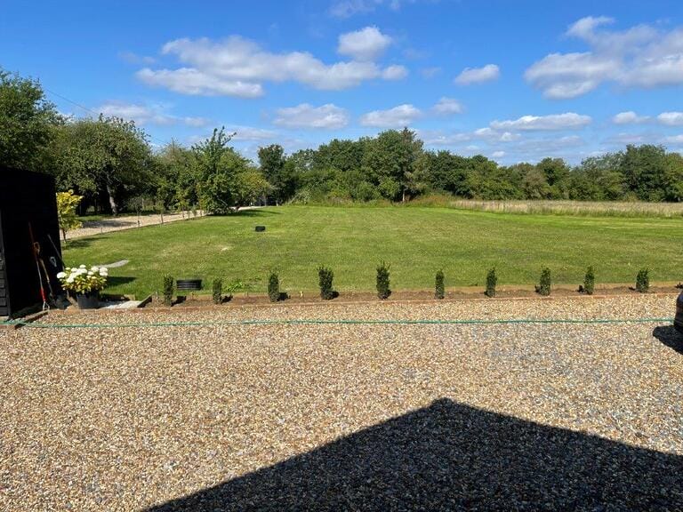 Converted Barn in Epping image 22