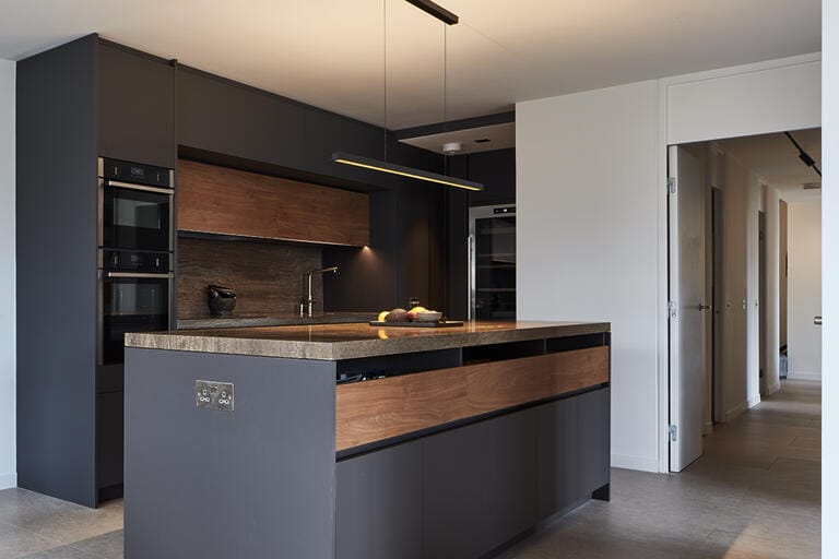Architecturally Designed Tower Flat image 4