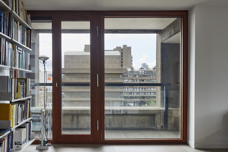Architecturally Designed Tower Flat image 14