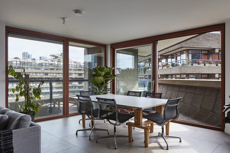 Architecturally Designed Tower Flat image 12