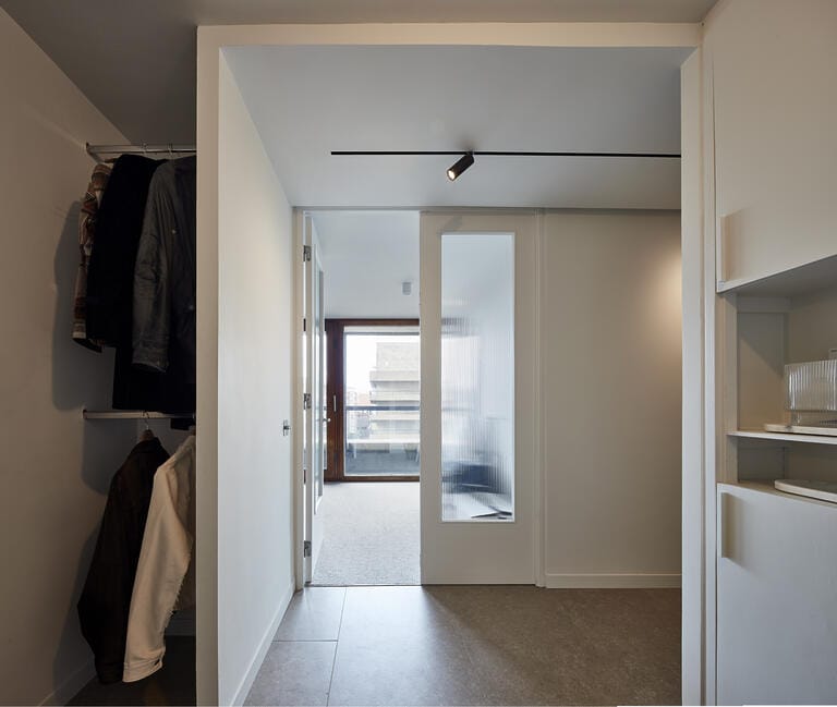 Architecturally Designed Tower Flat image 17