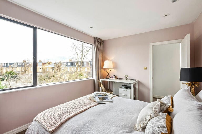 Victorian Family Home in South East London image 18