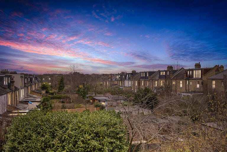 Victorian Family Home in South East London image 38