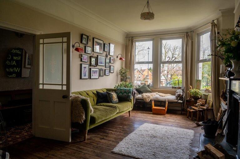 5 Bedroom House with Rustic Interiors image 10