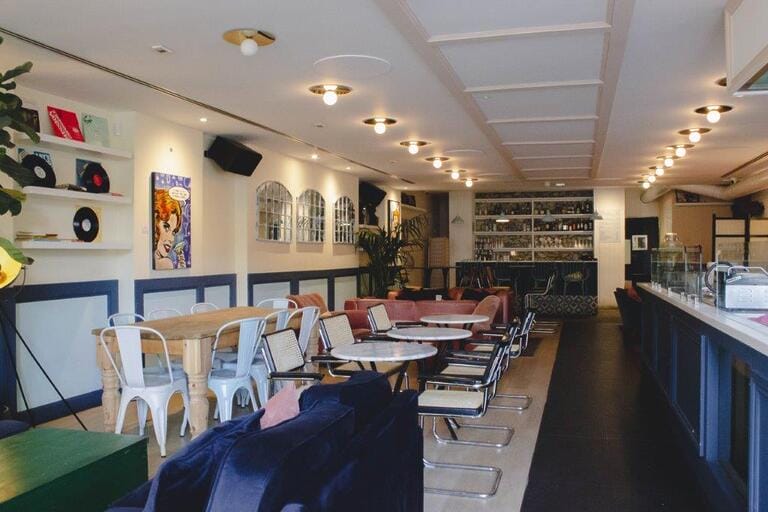 Restaurant Bar with Roof Terrace image 4