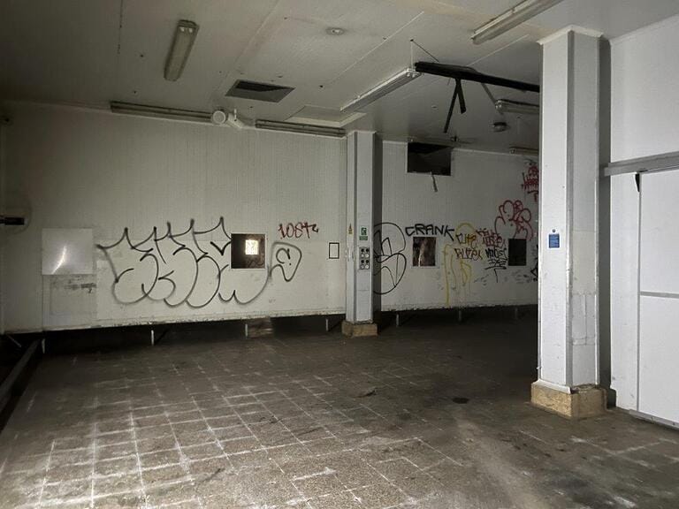 Urban Warehouse with Unit Base image 13