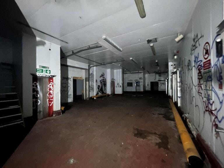 Urban Warehouse with Unit Base image 15