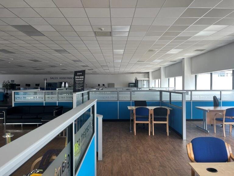 Park Royal Office / Showroom image 17