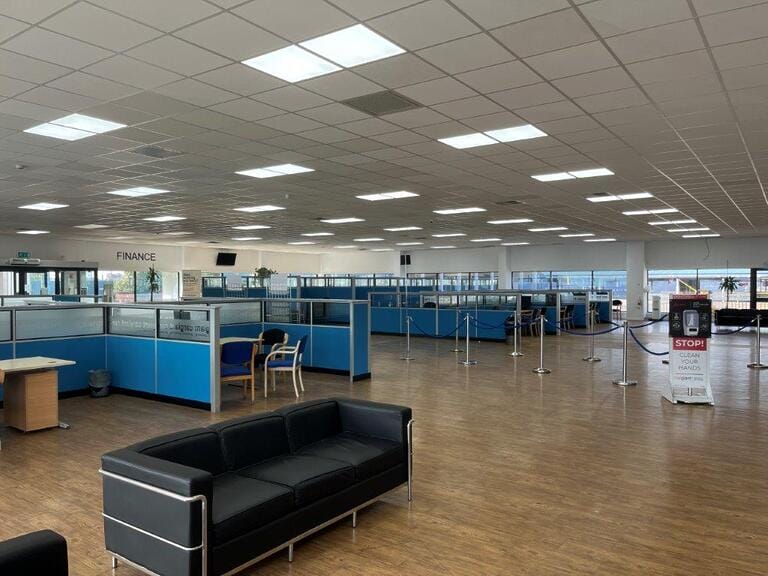 Park Royal Office / Showroom image 14