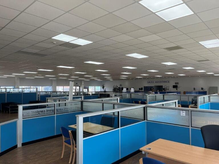 Park Royal Office / Showroom image 8
