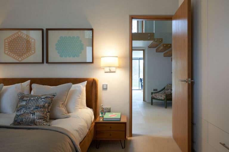 Lakeside Retreat image 15
