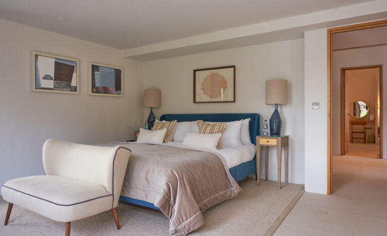 Lakeside Retreat image 16