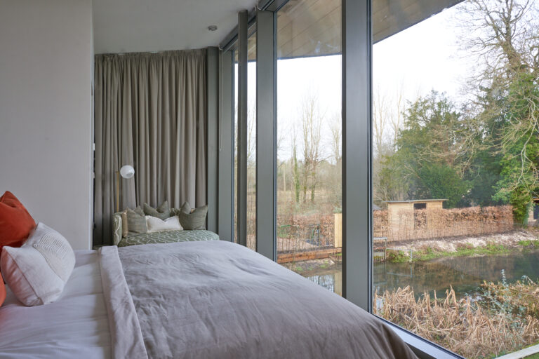 Lakeside Retreat image 17