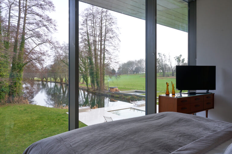 Lakeside Retreat image 19