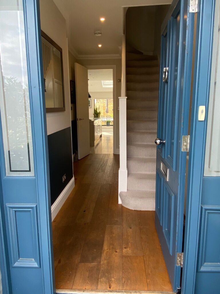 Contemporary Family Home image 3