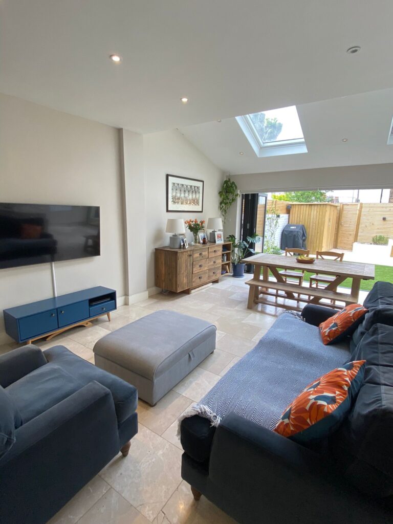 Contemporary Family Home image 6
