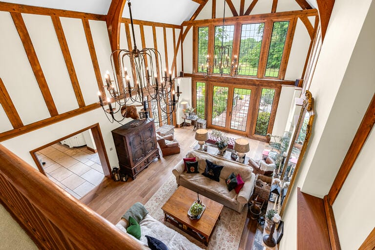 Hertforshire Tudor Style Home image 10