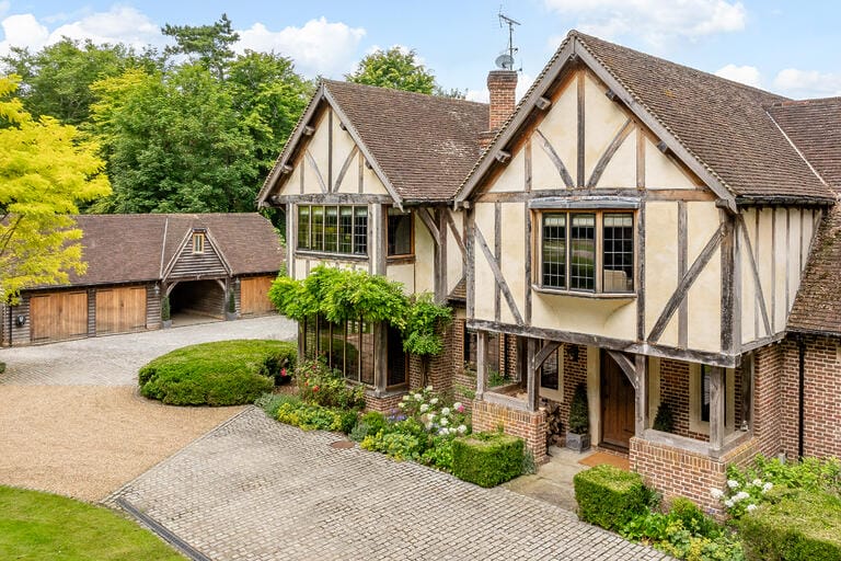 Hertforshire Tudor Style Home image 4