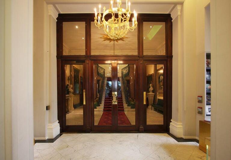 Central London Gallery image 4