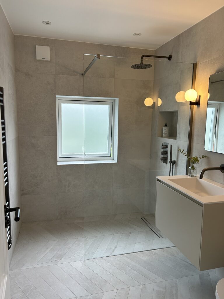 5 Bedroom Family Home in Mill Hill image 17