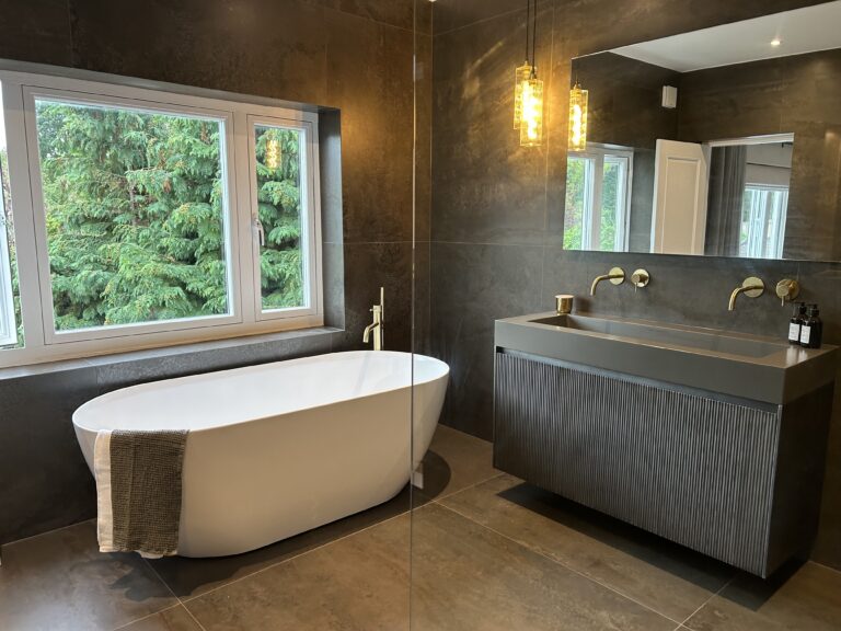 5 Bedroom Family Home in Mill Hill image 16