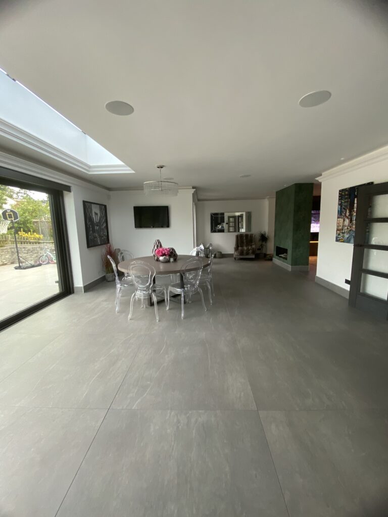 Spacious Semi Detached Home image 7
