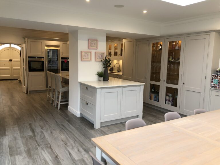 5 Bedroom Family Home in Mill Hill image 3