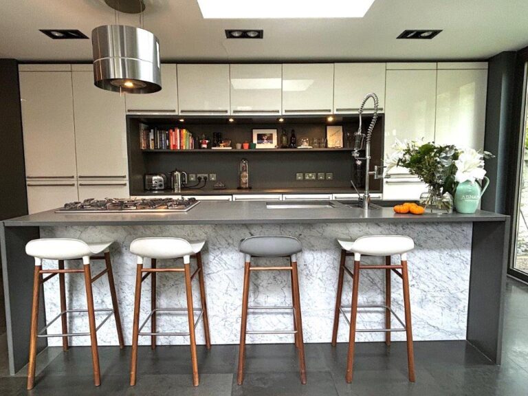 Islington Family Home image 2